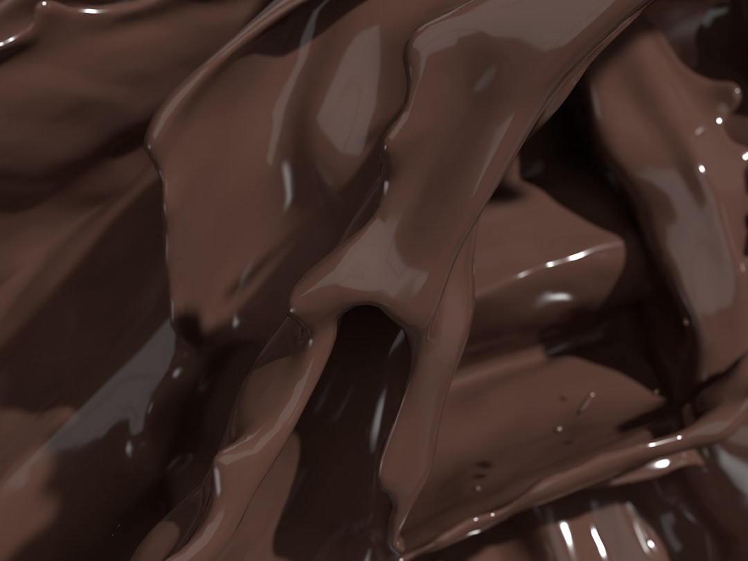 découvrez la recette facile et délicieuse du fondant au chocolat noir, un dessert riche et fondant pour les amateurs de chocolat intense.