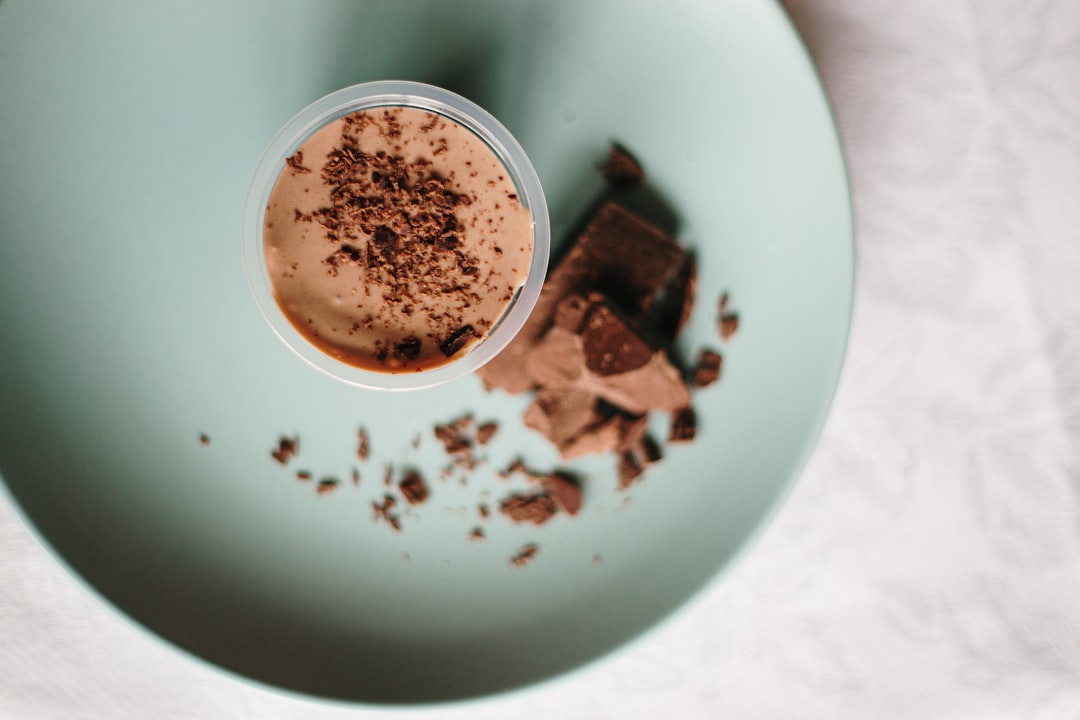 découvrez notre recette facile et délicieuse de mousse au chocolat maison, parfaite pour un dessert gourmand et onctueux.